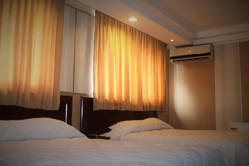 Hotel Roma Plaza ปานามาซิตี้ ภายนอก รูปภาพ
