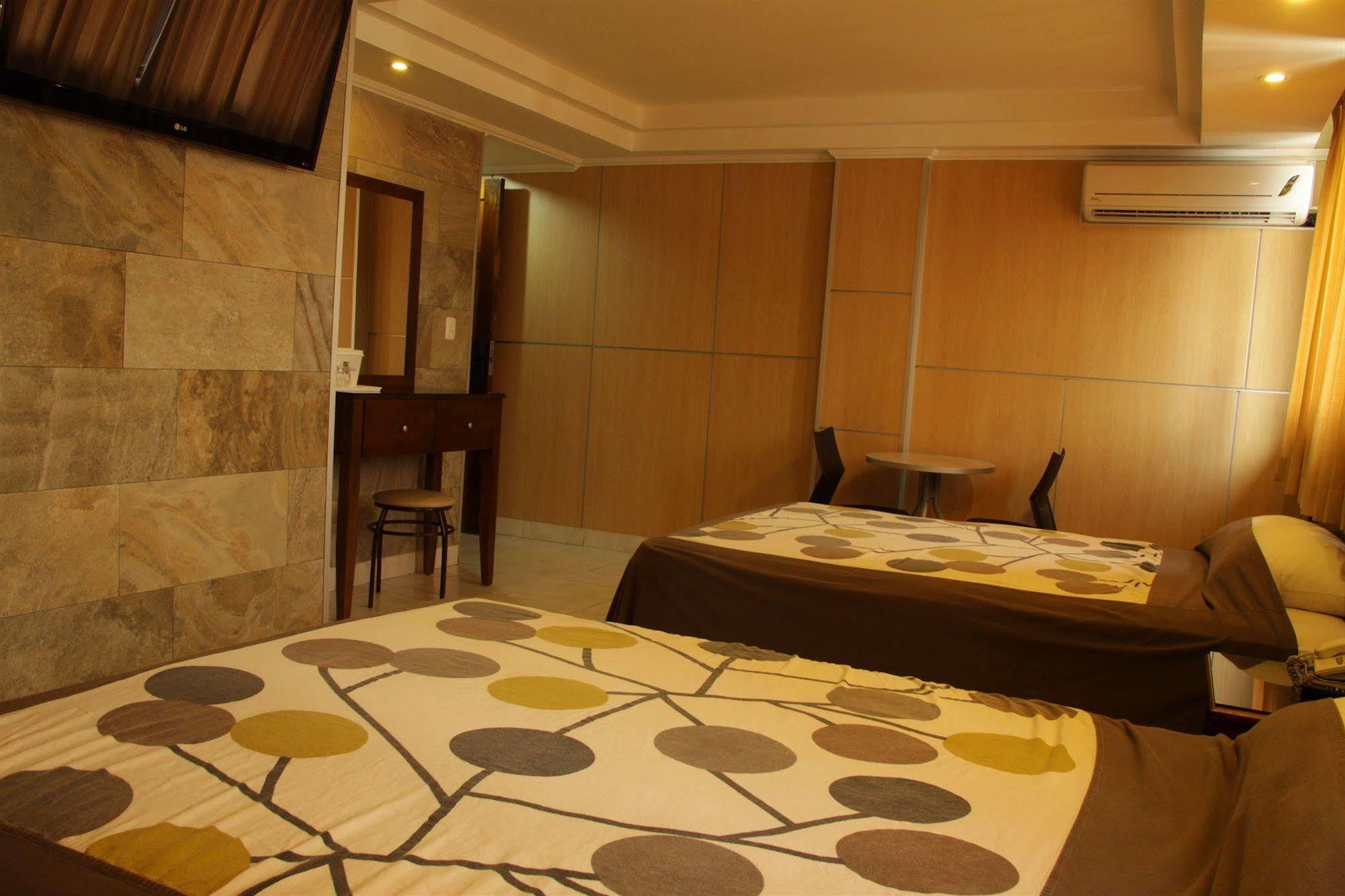 Hotel Roma Plaza ปานามาซิตี้ ภายนอก รูปภาพ
